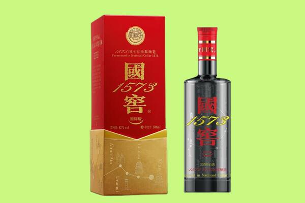 乌鲁木齐水磨沟回收国窖1573.jpg